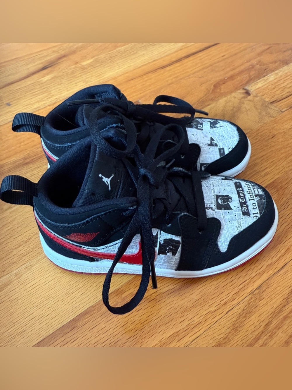 NIKE AIR JORDAN Toddler Boy's 1 Mid SE TD Newspaper Air Times Sneakers Size 9